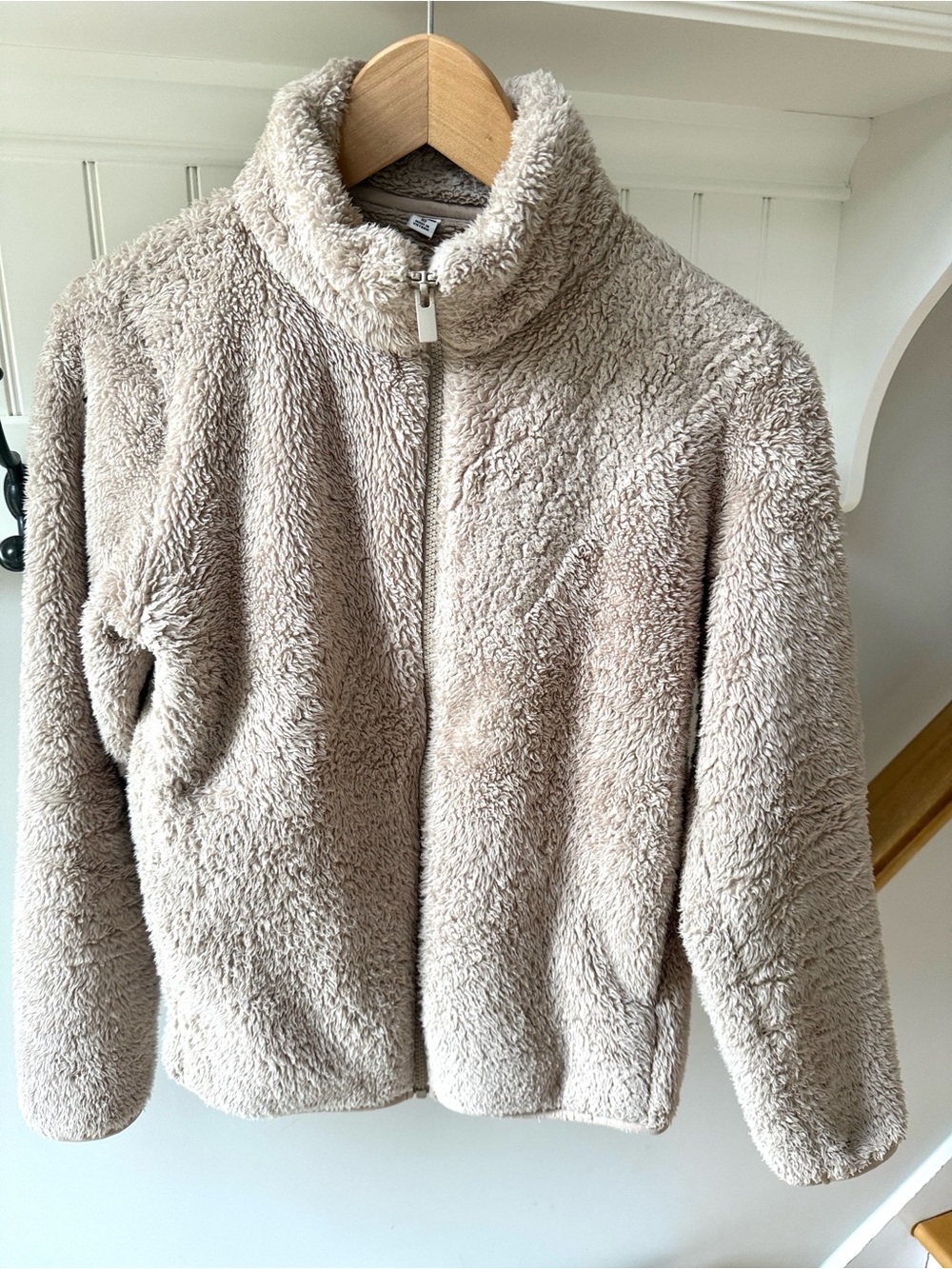 Cozy Uniqlo Fleece Jacket in tan. Size XS